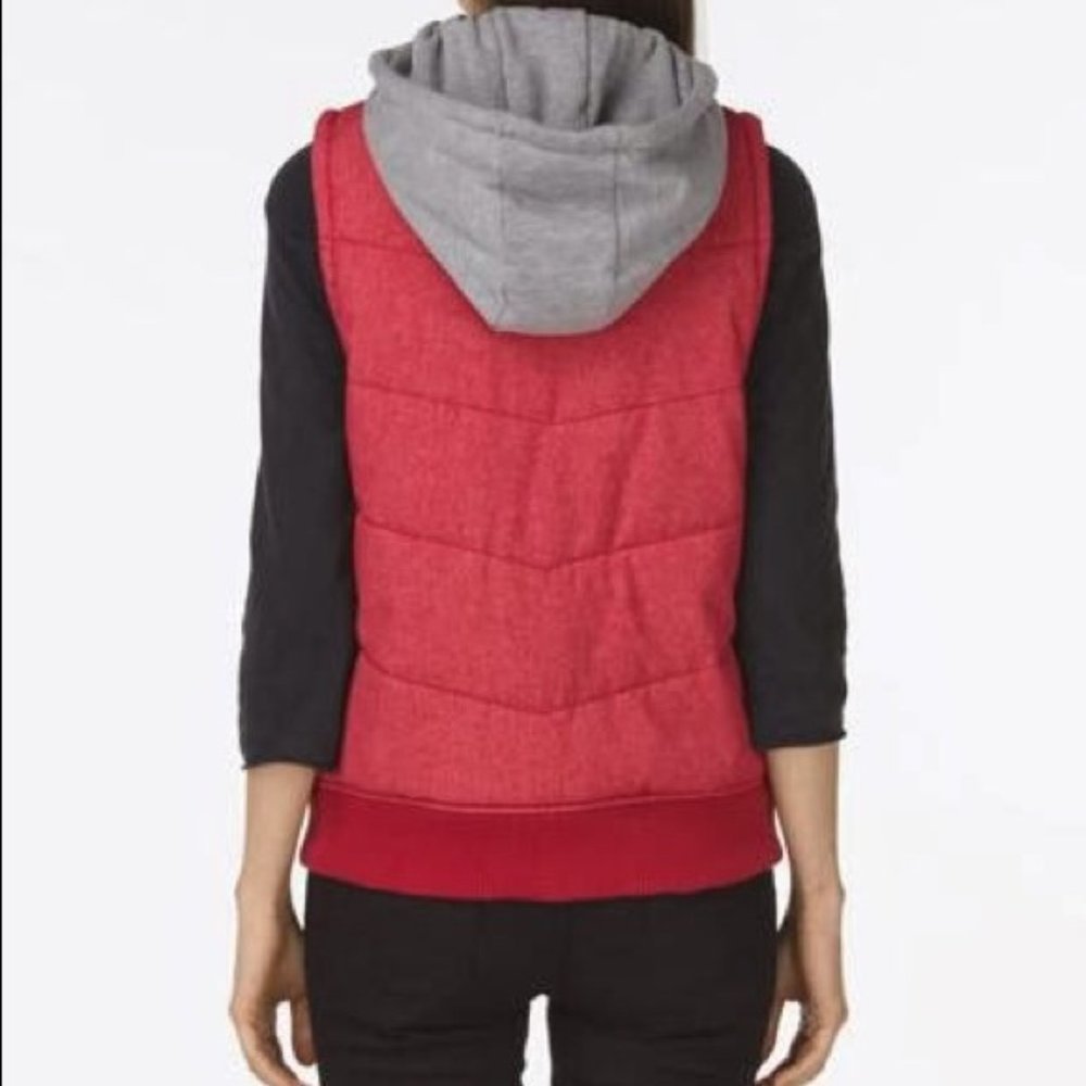 VANS Red Zip Hooded Puffy Puffer Vest - Picture 5 of 7